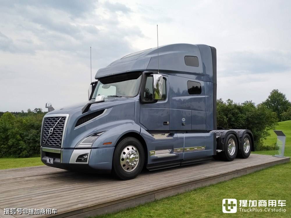 全球首台最新款沃尔沃fh16改装长头卡车来袭配置有何亮点