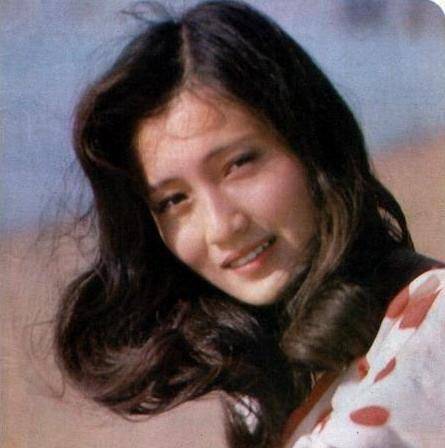 原创最美杨贵妃林芳兵，大红时隐退，16年后她的身份你想不到！