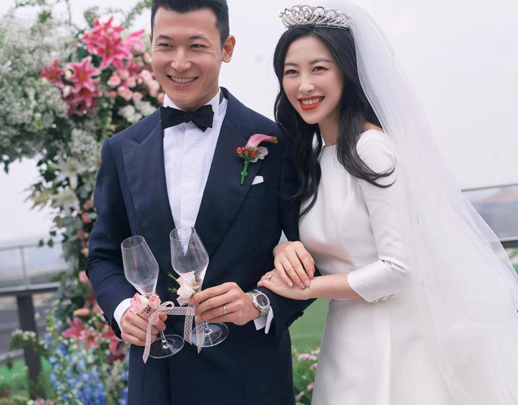 朱珠新婚老公身份图片