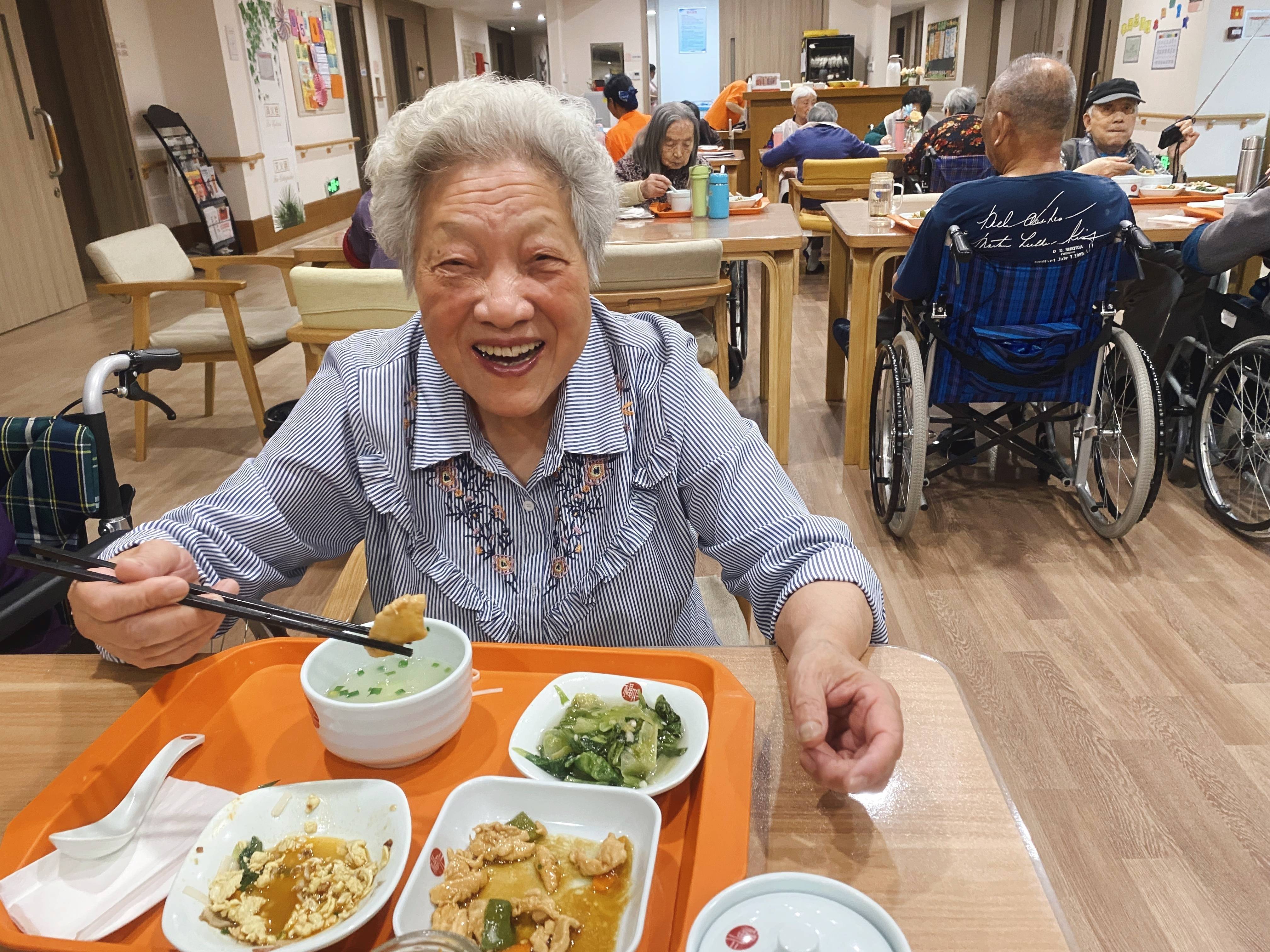 西善桥让老年人吃出幸福味道