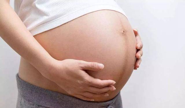 孕妇肚皮上的那条“黑线”，除了和胎儿有关，还与这些原因相关