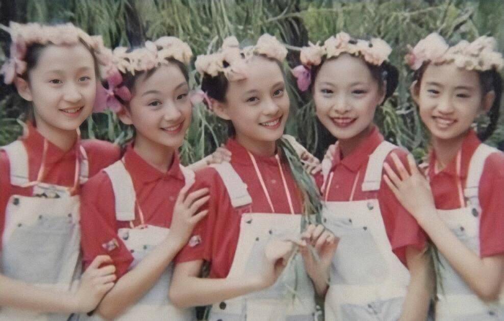 原创孙俪童年照曝光大脑门超级萌真是女大十八变越变越好看