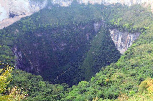 原創192米深廣西發現巨大天坑內藏原始森林這個發現有多重要