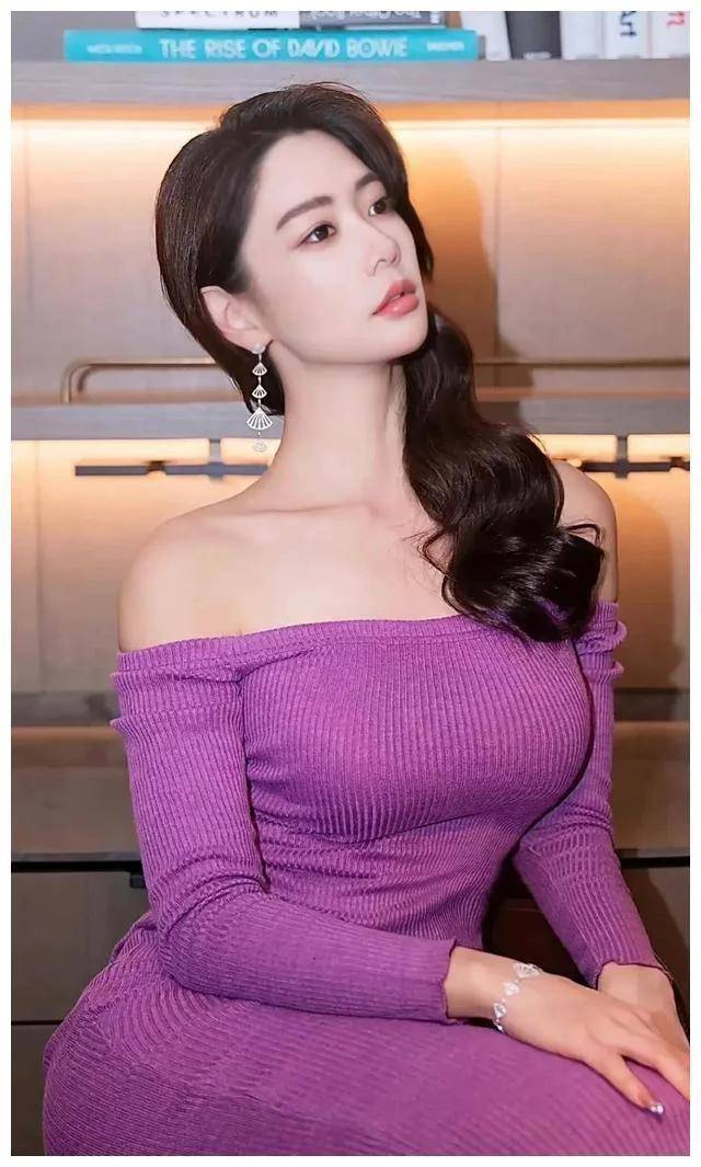 美女李成敏靠身材一炮而红