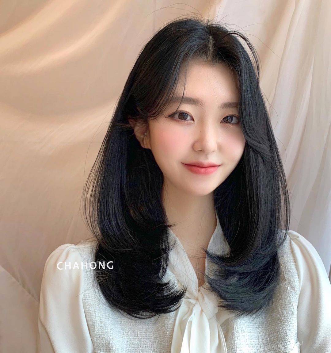 女士发型别乱剪,最美最火还是这四种,剪完就像变个人_时尚_造型_自然