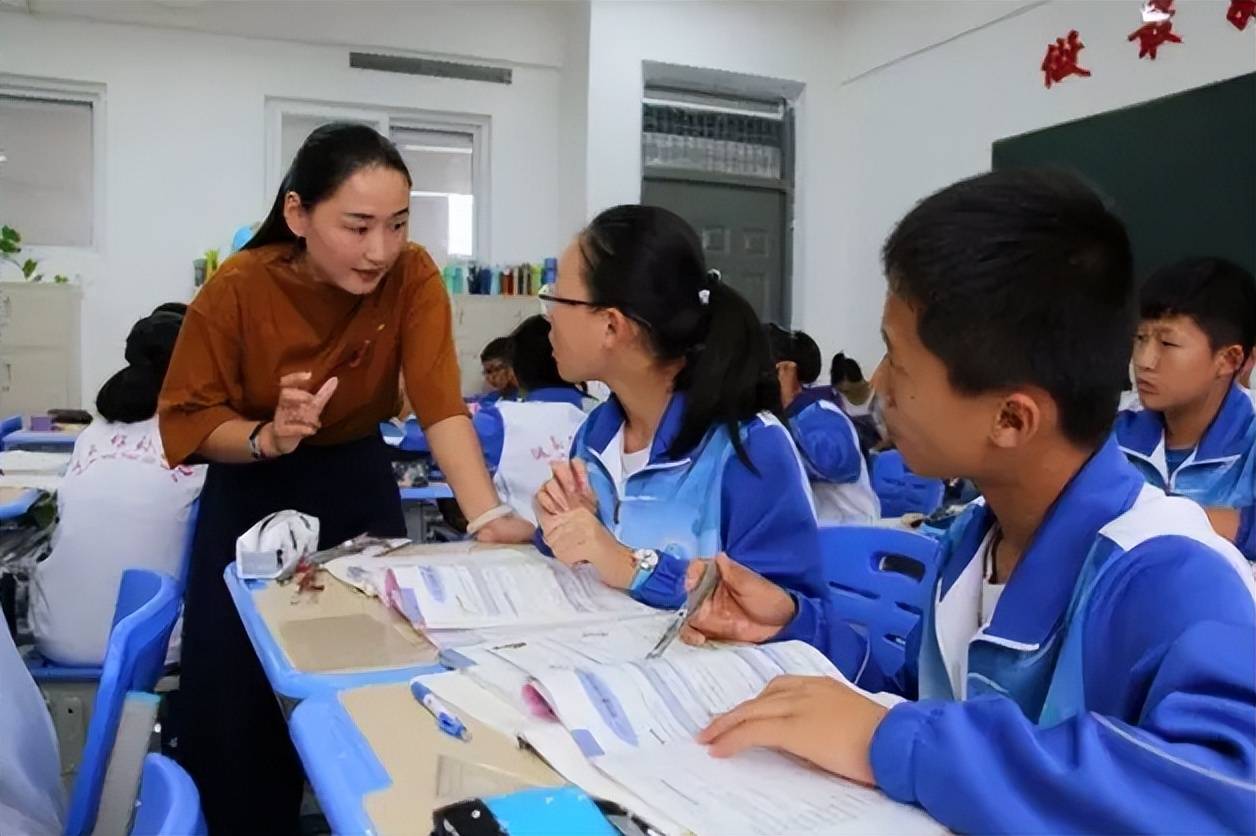 原创67有教师资格证就能考教师编其实不然报考限制学生要清楚