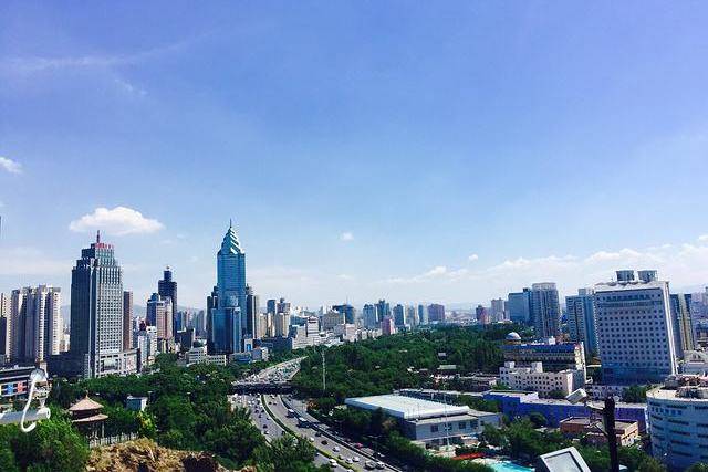 西北“超富”的3个城市，西安仅排第二，第一名人均GDP直逼郑州