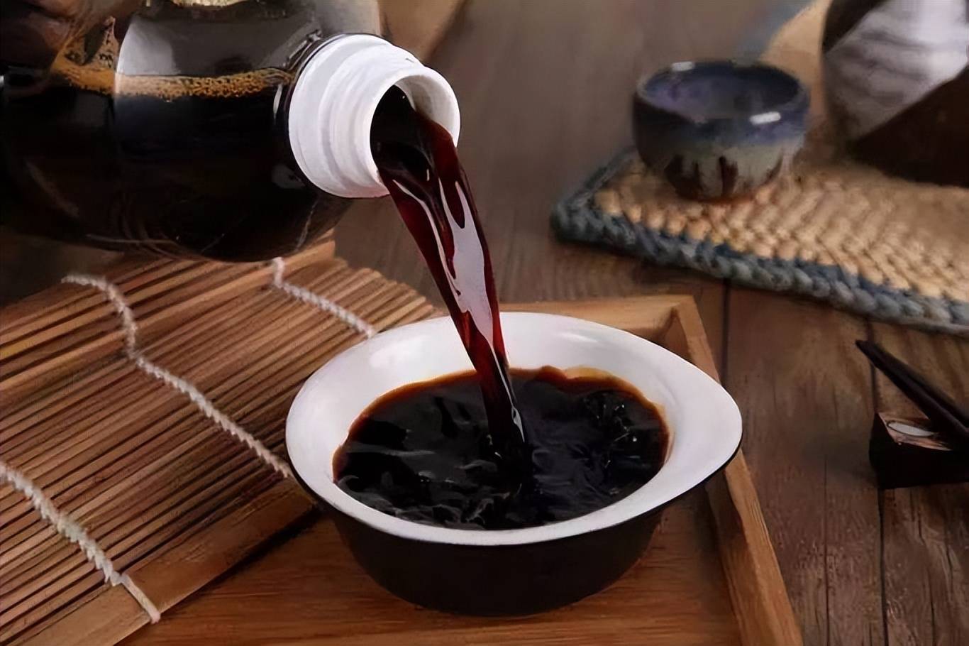 产后坐月子能不能吃酱油皮肤会变黑吗有哪些注意事项