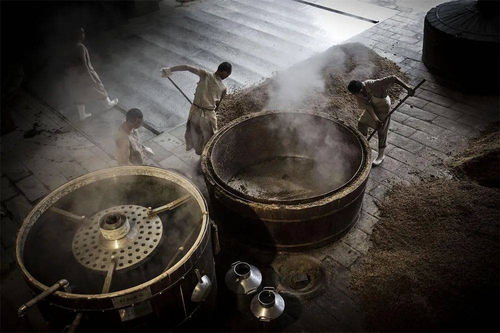 1分钟让你读懂酱香型白酒之坤沙,碎沙,翻沙和窜沙工艺!