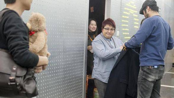 21年前缆车坠落,幸存的男婴"韩厚厚"被韩红收养,如今怎样_孩子_时候_