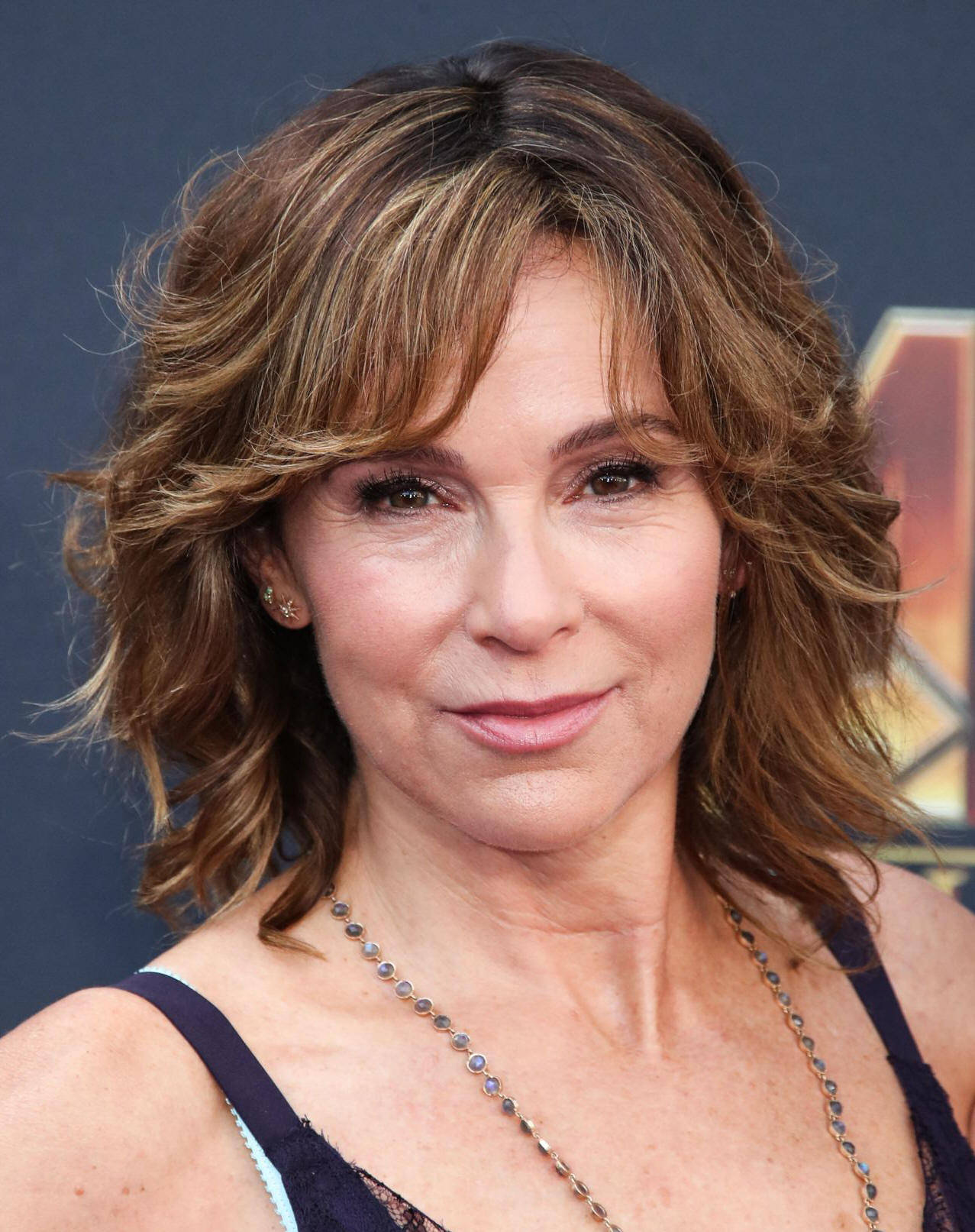 事业巅峰期做了鼻子整形,术后容貌判若两人_詹妮弗·格雷_马修