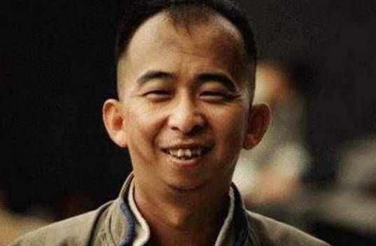 配角翻身大导演,7年成亿万富翁,39岁娶娇妻牟兴区_李少红_角色_发展