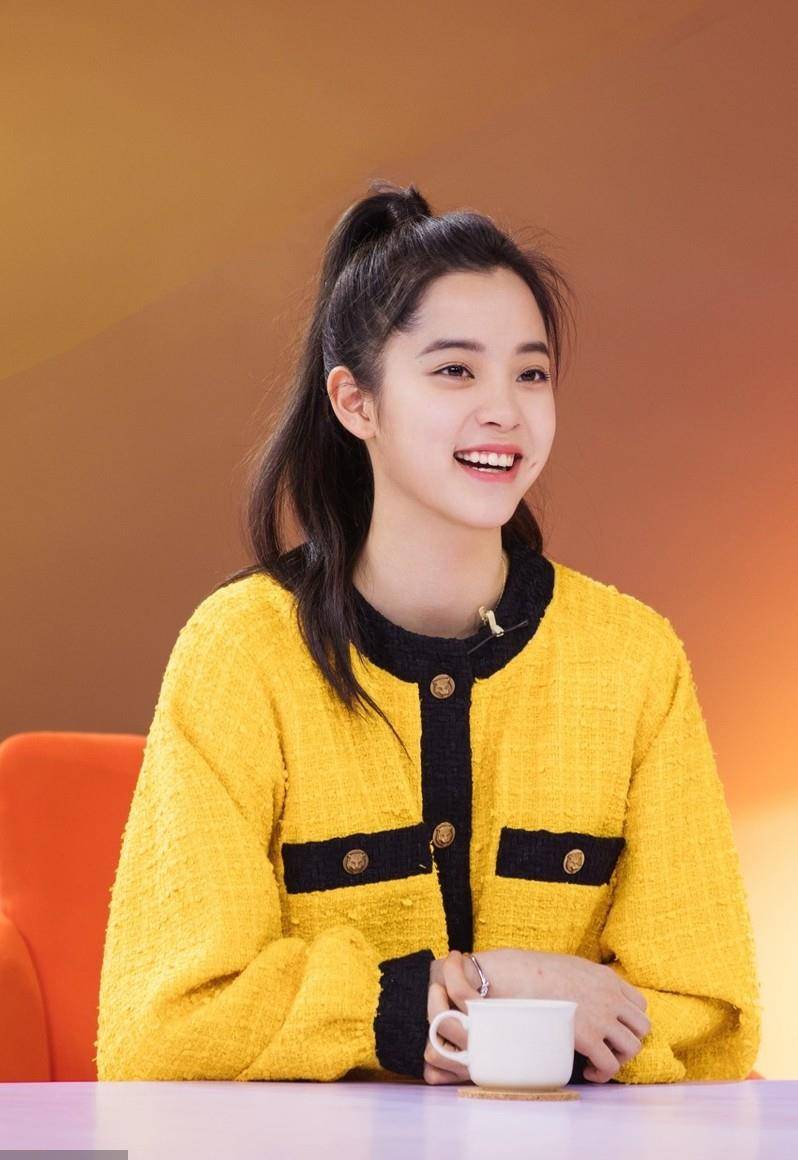 欧阳娜娜晒 减肥饮料 一般人喝不下 网友 太自律 活该你瘦 身材 女明星 小米 欧阳娜娜晒 减肥饮料 一般人喝不下 网友 太自律 活该你瘦 身材 女明星 小米