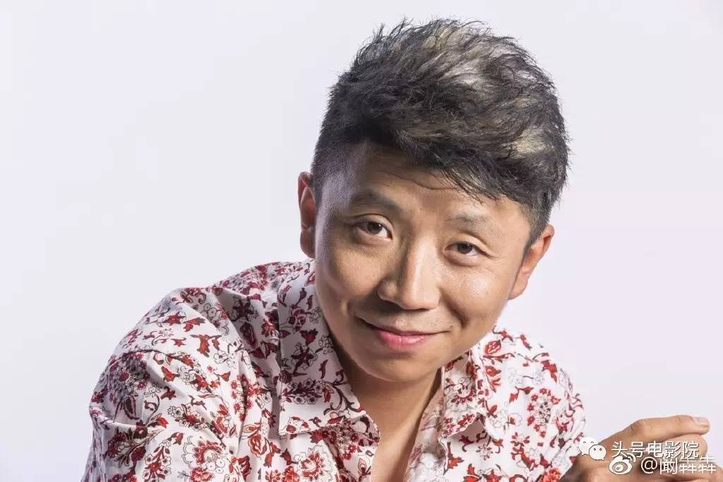 地呈现出了一个市井男青年的形象,虽然他所塑造的郑胜利比较招人恨,但