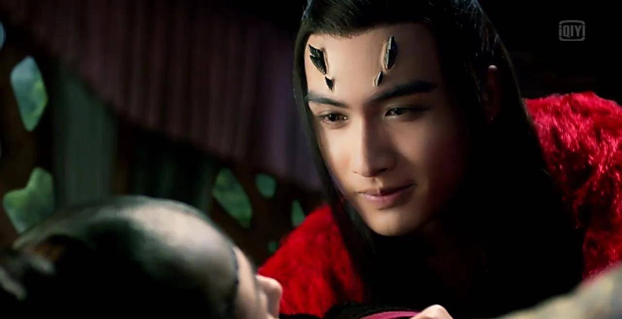 红衣温客行,龚俊"封神":乔振宇,邓伦等红衣造型,也堪称经典_欧阳少恭