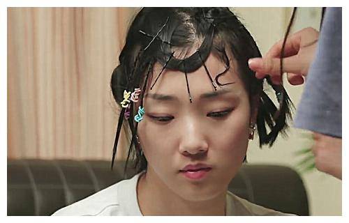 素颜录制节目,杨超越颜值扛住了,孟美岐辫子造型最漂亮_技术_女孩