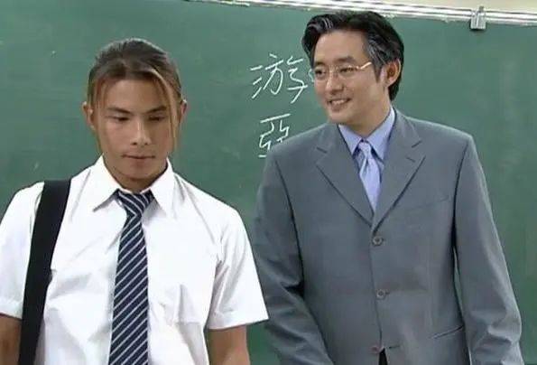 《西街少年》:中二的青春,不一样的热血_沈银荷_蓝玉梨_亚鱼