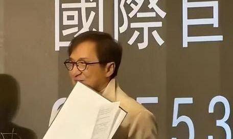 成龙坐直升机买千万豪宅,富豪石金禹亲自迎接,真实目的引热议!