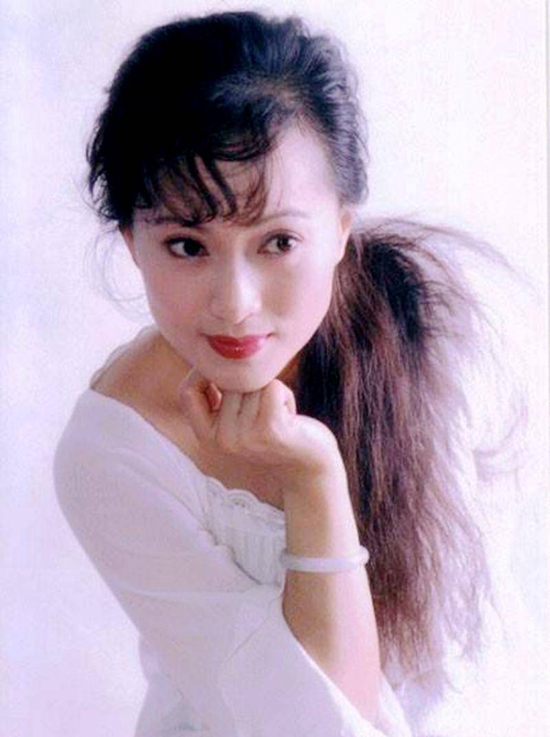 《红楼梦》演晴雯,《天龙八部》饰阮星竹_李勇勇_何赛飞_越剧