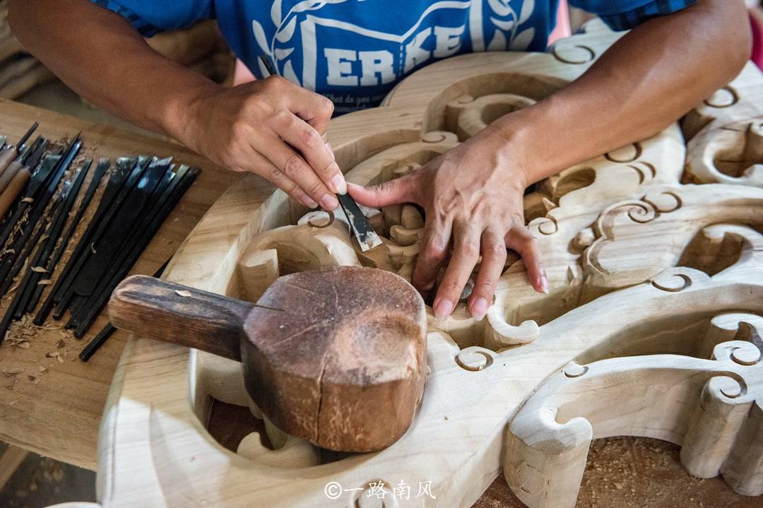 揭阳有座木雕村，当地人靠木雕手艺奔向小康，部分作品能卖20多万