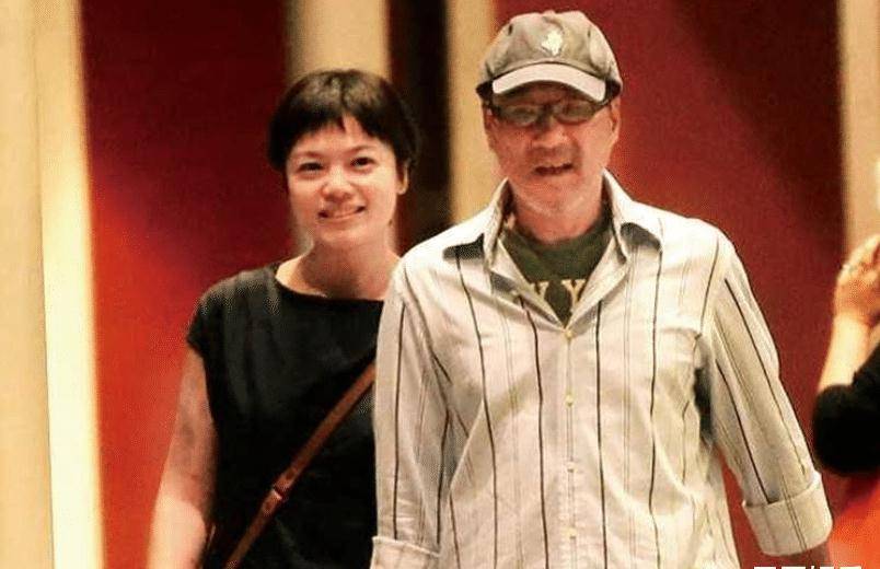 原创李宗盛现身周华健演唱会小27岁三婚娇妻罕露面气质不输林忆莲