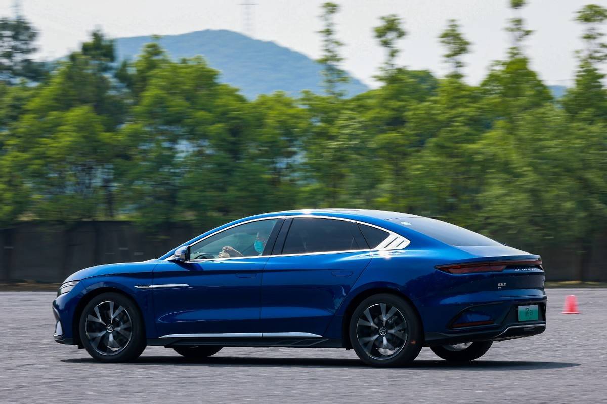 比亚迪汉ev创世版试驾体验怎么样这几点很关键