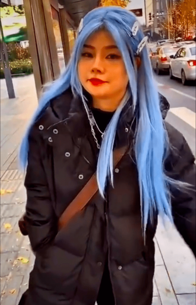 原创网红西红柿拍古风大片p图翻车耳朵p得像孙悟空脸上的痣p反了