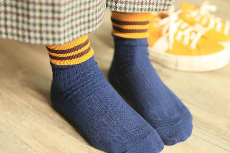 脚臭的人居然最怕穿这种袜子?