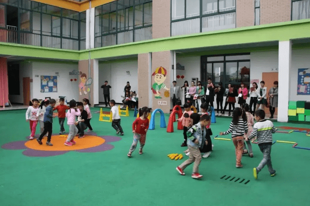 华体会官方网站童子节将欢愉带给儿童咱们将安全带给校园黉舍安防编制如许做(图1)