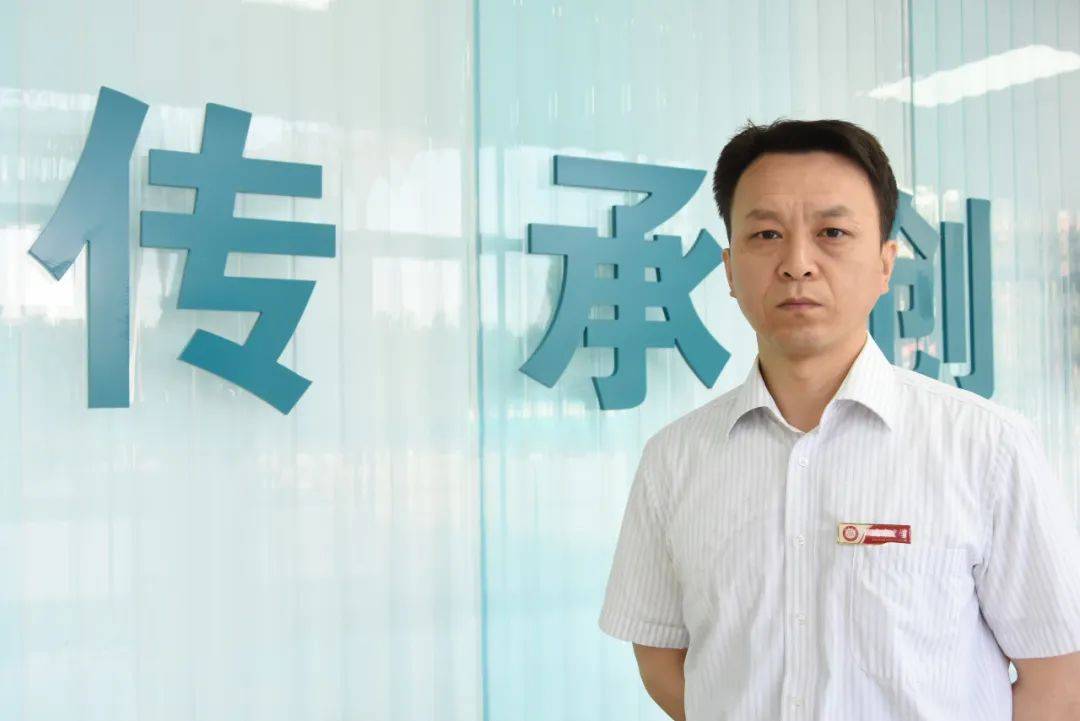 瑞泉中学生物学科组组长程康在第十六周室内升旗仪式上的演讲