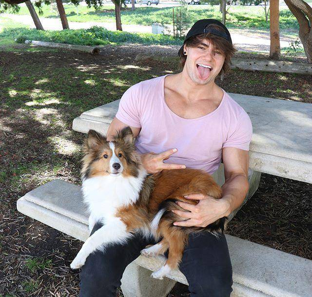 24岁的他,练出时尚的身材,这样的身材才是最欣赏的模板_健身_杰夫赛德