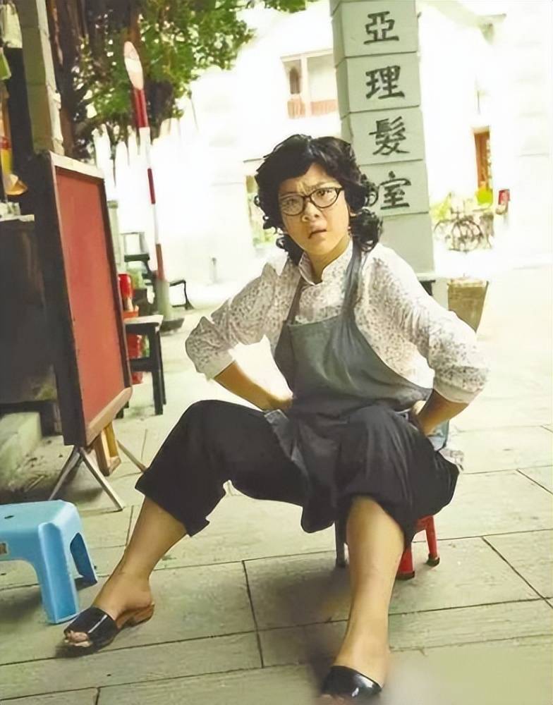 6000万,与抛妻弃子的父亲和解,原因令人唏嘘_郑欣宜_郑少秋_沈殿霞