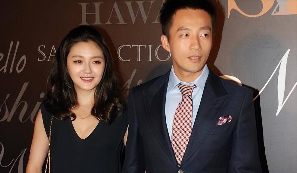 安以轩清空与陈荣炼昔日照片,过往多次受情伤_生活_父亲_汪小菲