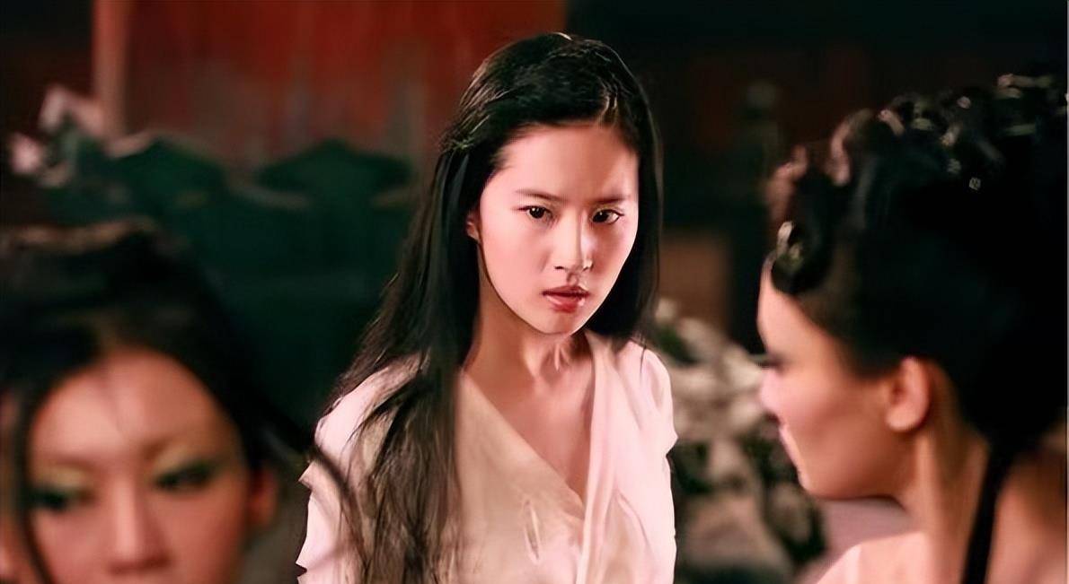 刘亦菲却演活7个角色,每个都是国色天香_剧中_聂小倩_气质