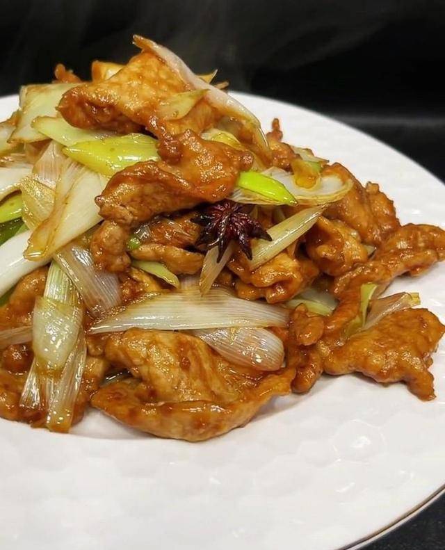 葱爆肉,每次做都吃不到,一点也不给我留,这次多做点_备用_滑熟_肉片