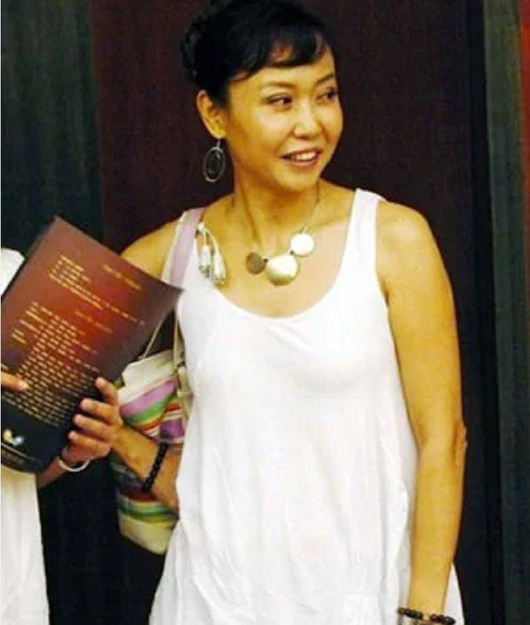 原创濮存昕妻子我老公是一个爱家爱老婆的好男人这一生嫁给他无悔