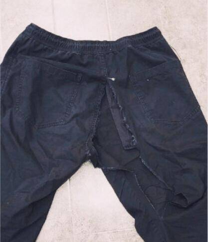 原创明星有多苦杨芸晴裤子从裆一路破到大腿连劈叉都破不成这样