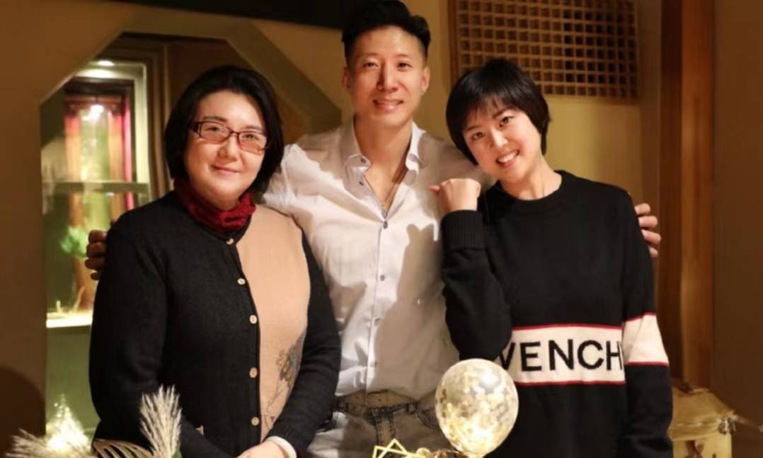 男人味十足!洪金宝42岁小儿子罕见晒照