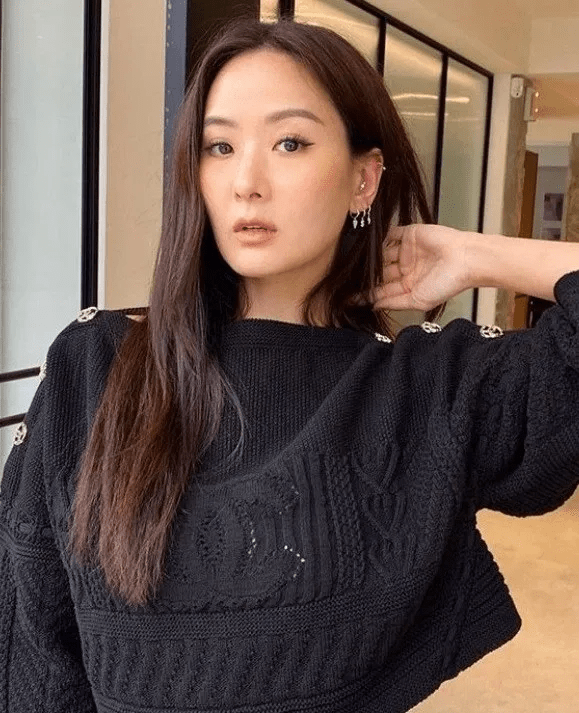 论保养只服这6位女星,与亲生女儿同框似姐妹