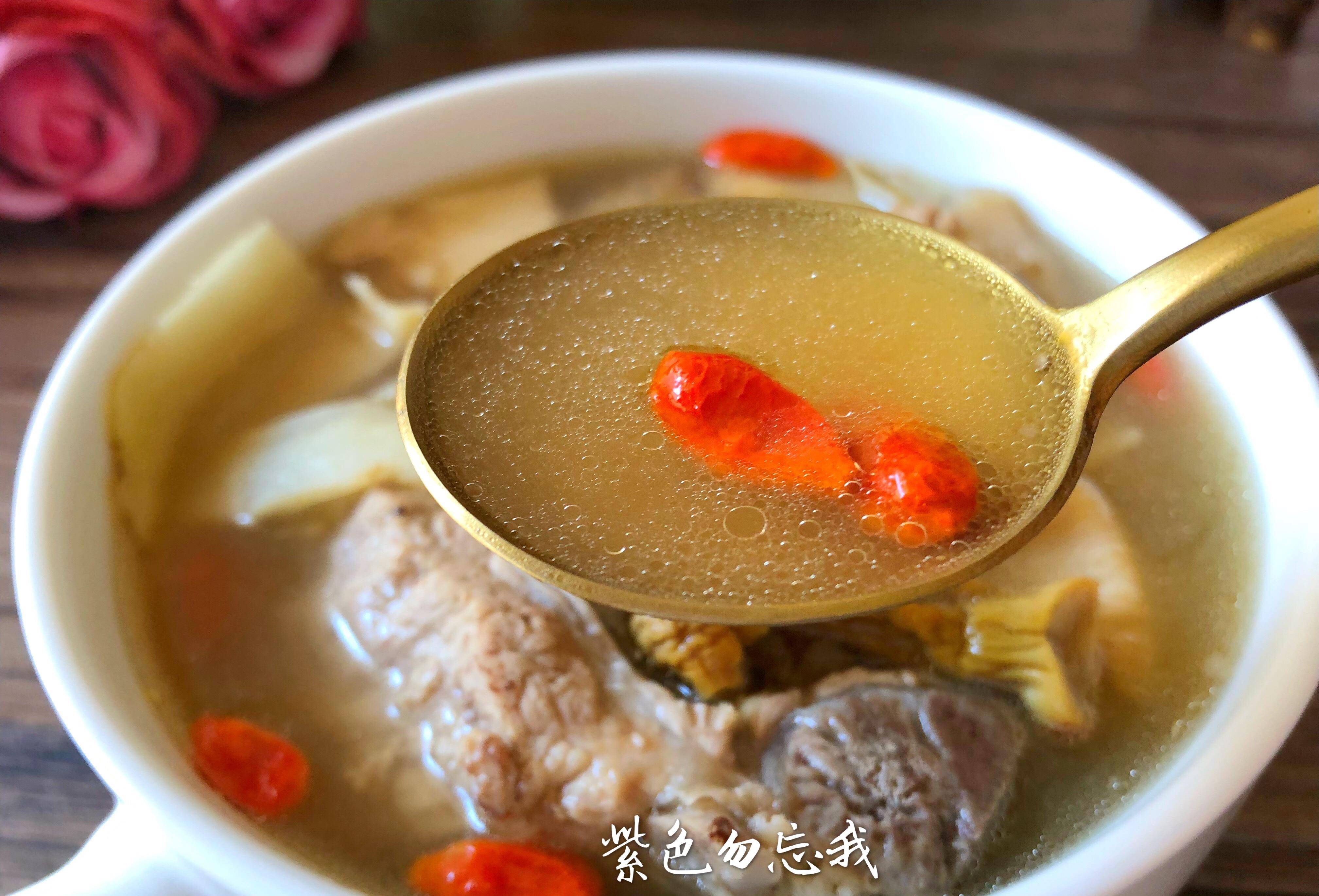 大雪时节这汤要多做给家人喝滋补暖身远离感冒过寒冬