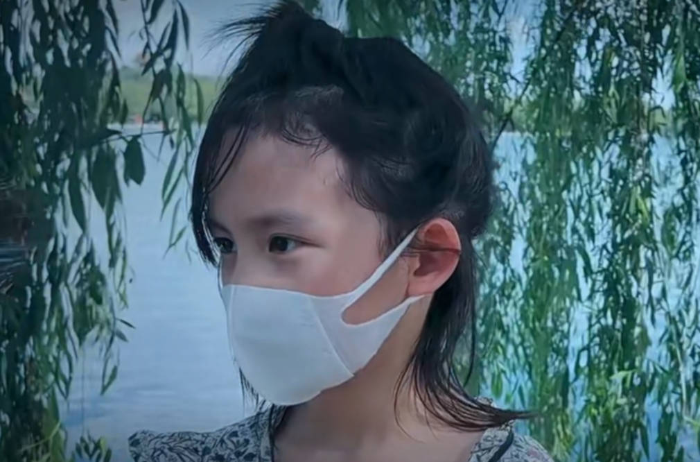 都说黄多多完美遗传了黄磊孙莉好基因,见到妹妹黄少