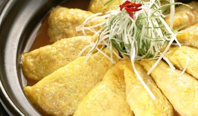 茶树菇炖蛋饺元宝红煨肉肉汁浸蘑菇