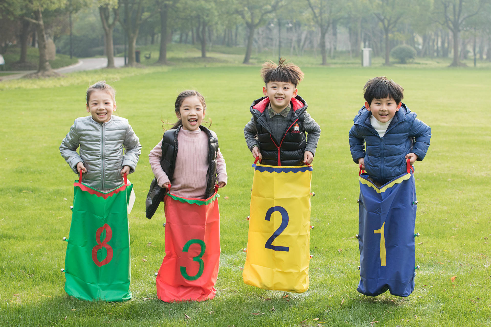 2022年儿童身高体重标准表：4岁身高超过一米,你娃达标了吗
