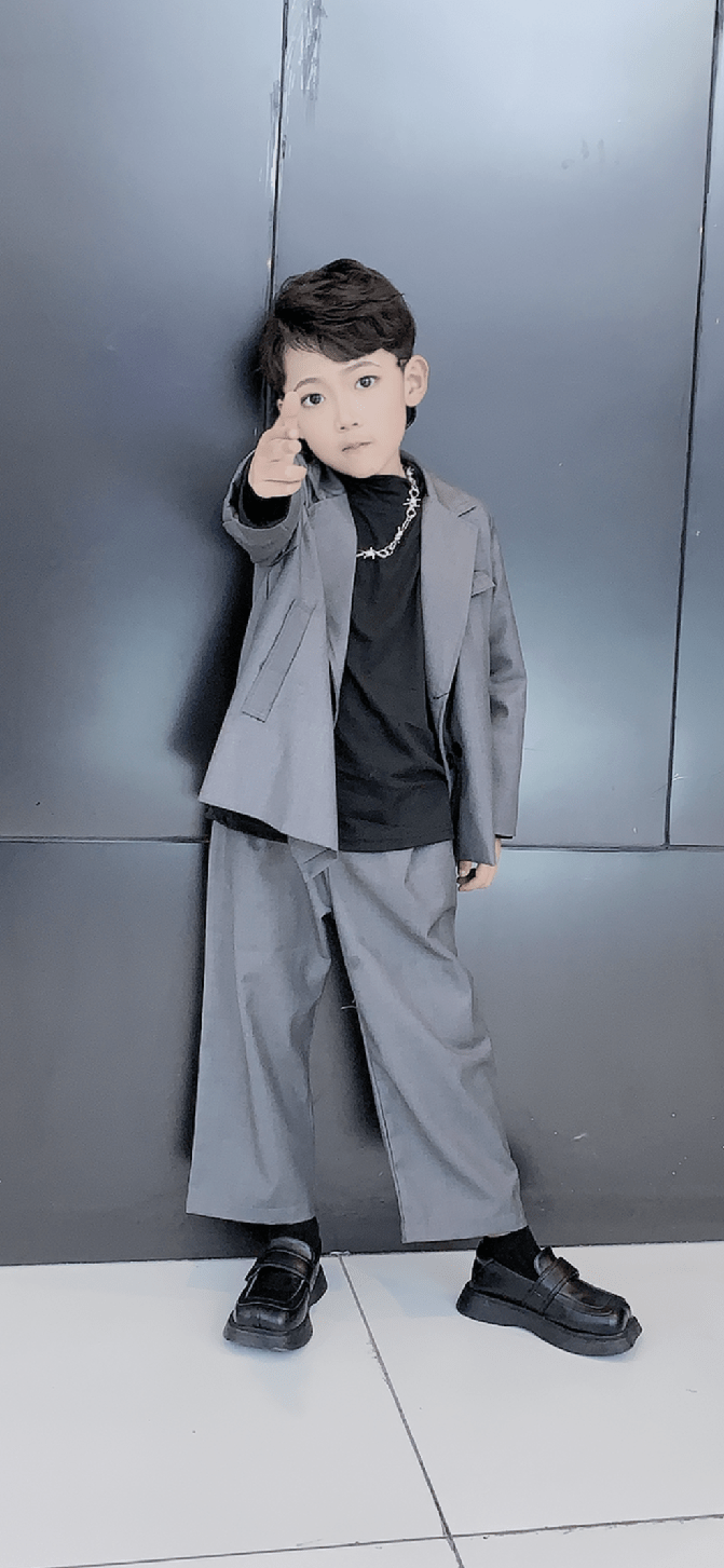 第六季完美童模西藏赛区暨塔耶梅朵榜样少年大赛人气明星旦增珠扎