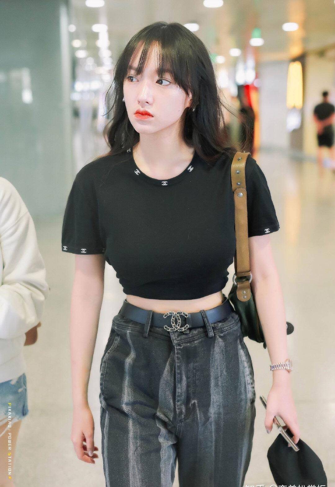 程潇好身材上热搜咋回事?中国审美什么时候能放过对程潇的批判