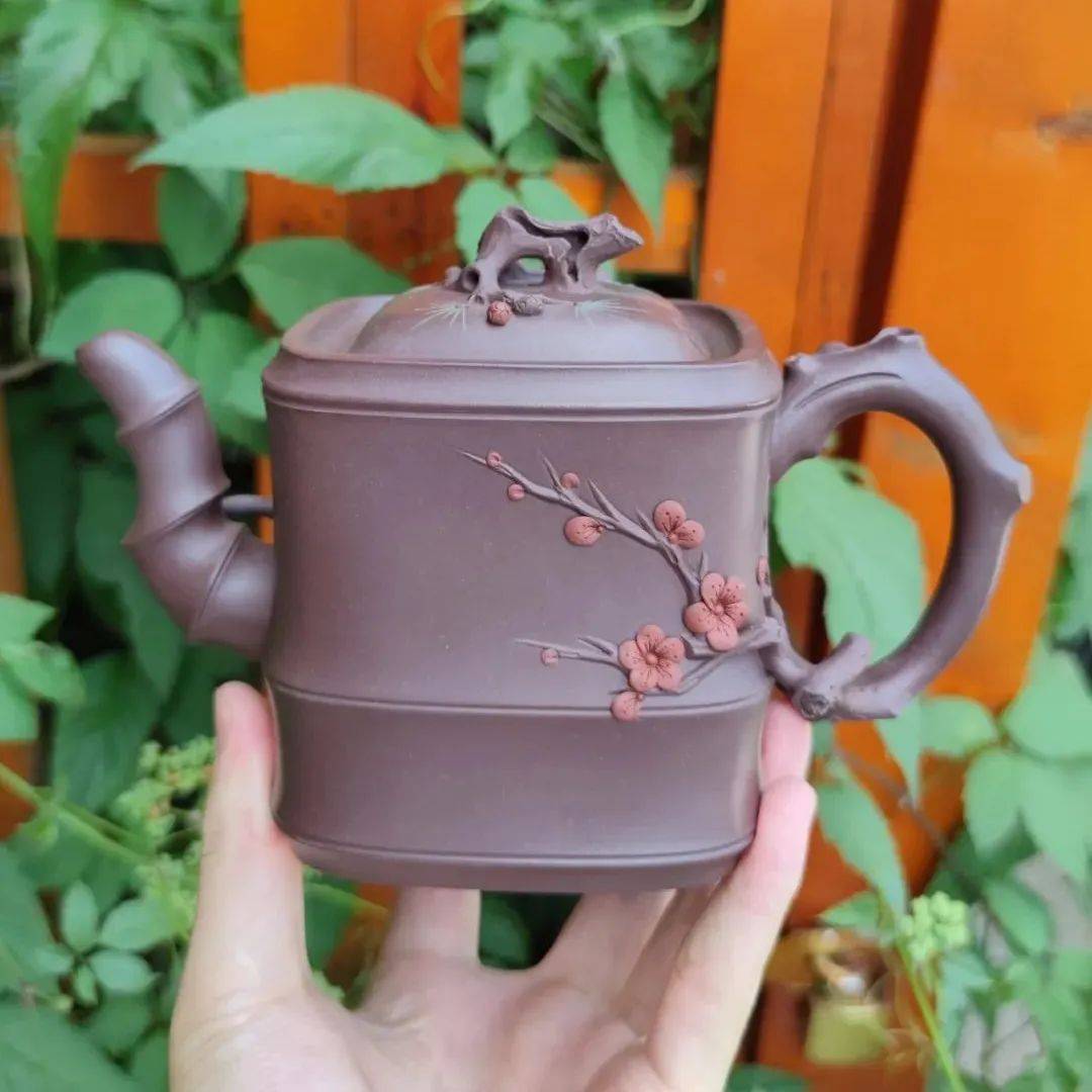 紫砂王朝:43年资深实力派【薛建珍】,浑然天成之花器,至善至美之人生