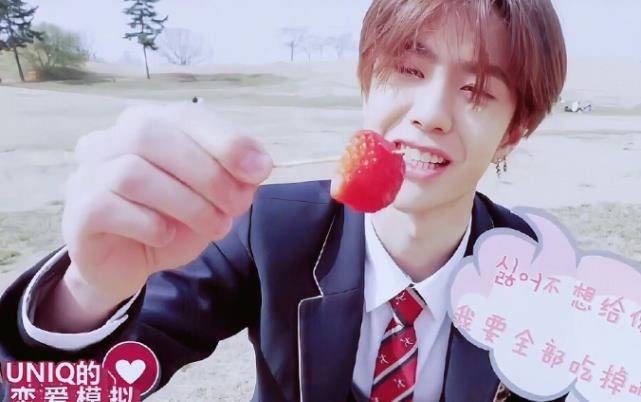 王一博颜值超级高,外加上他给人的感觉是很不错的,因此在学校招生的