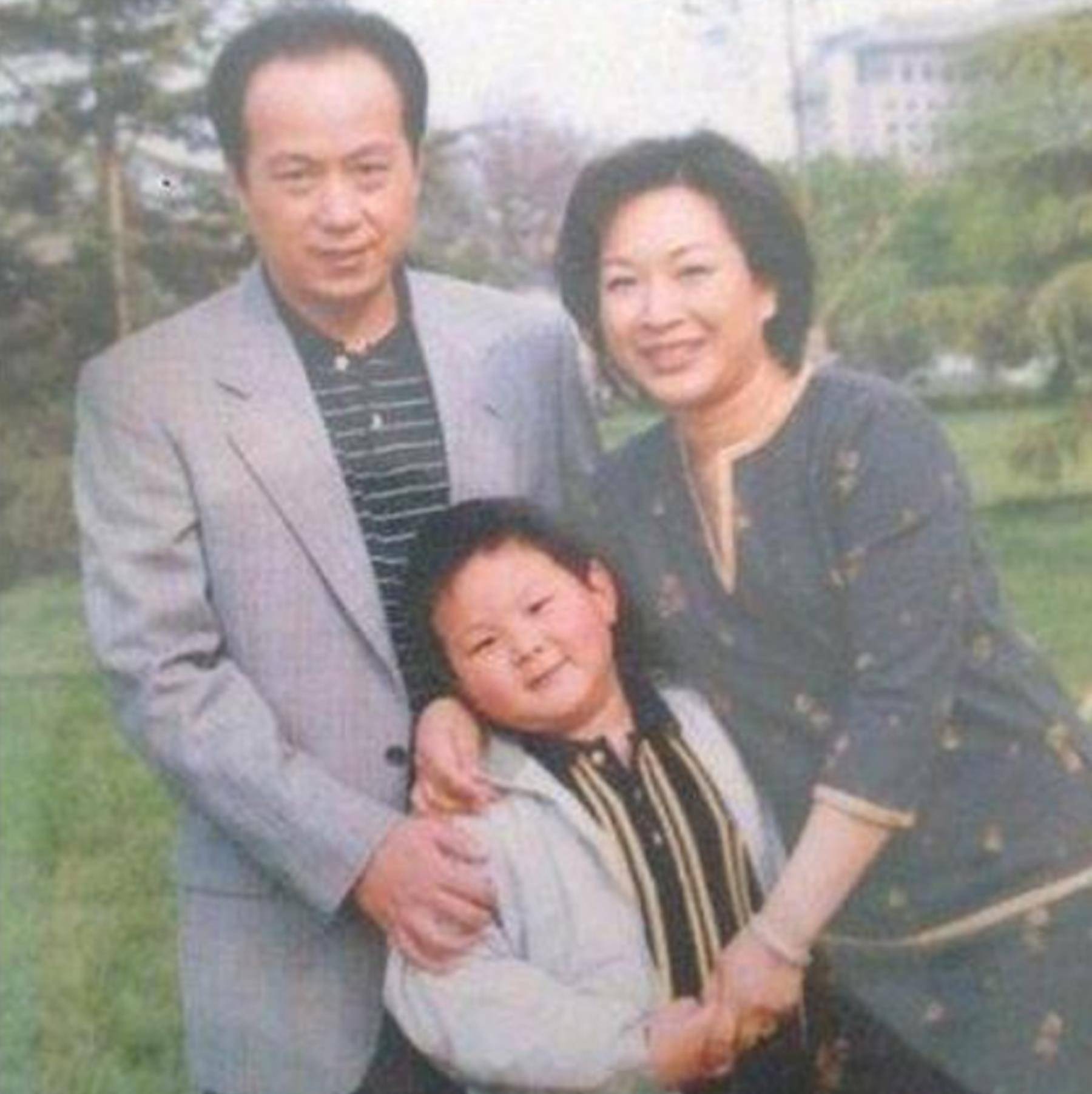 罗京病逝13年后，遗孀刘继红的选择让人泪目|新闻联播|罗京|刘继红_新浪新闻