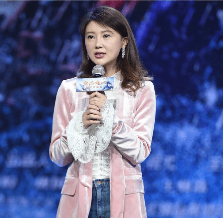 原创贾跃亭前妻甘薇拍卖豪宅2420万不爱请不要用谎言去欺骗他人