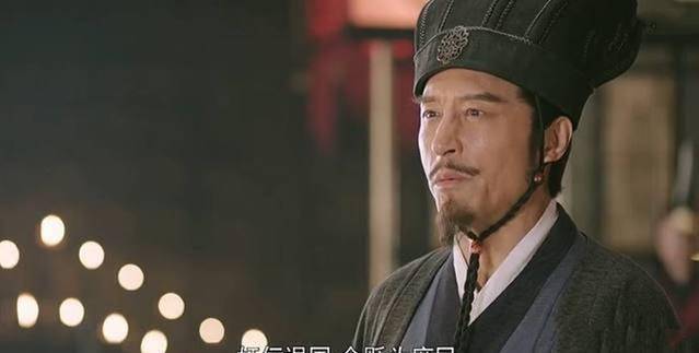 刘备死前在诸葛亮身边安插了一个副将刘备死后被贬为平民